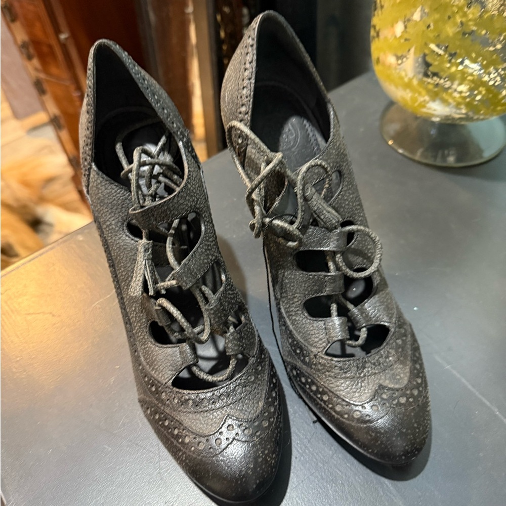 Chic Black Lace-Up Heels